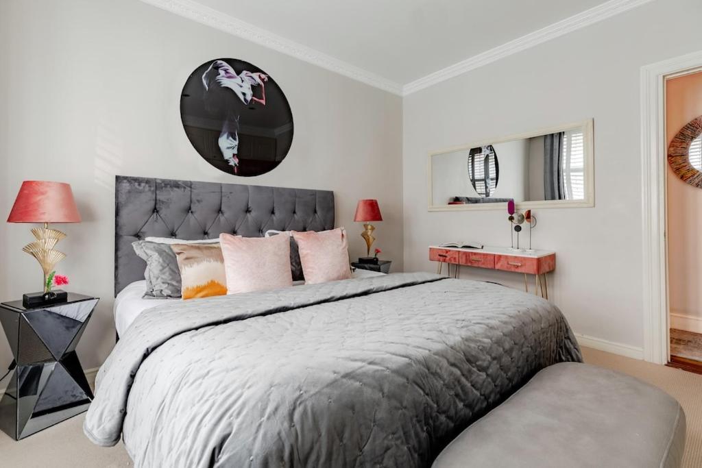Revamped & Luxxe For Covent Garden Lovers! Adorable City Home For Families & Friends London Luaran gambar