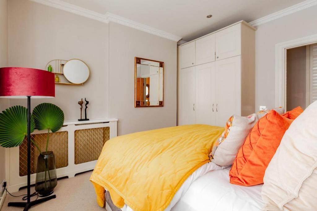 Revamped & Luxxe For Covent Garden Lovers! Adorable City Home For Families & Friends London Luaran gambar