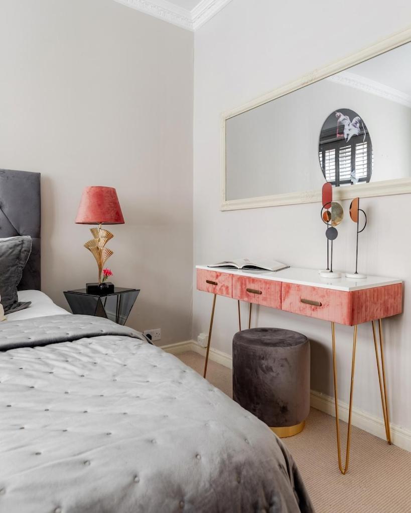 Revamped & Luxxe For Covent Garden Lovers! Adorable City Home For Families & Friends London Luaran gambar