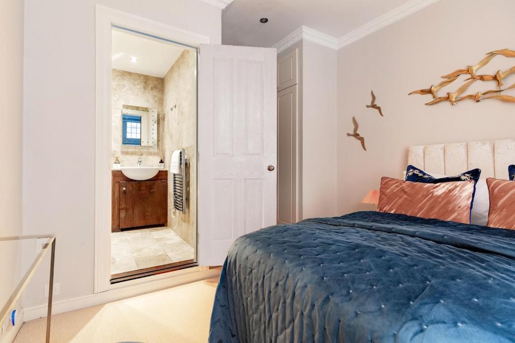 Revamped & Luxxe For Covent Garden Lovers! Adorable City Home For Families & Friends London Luaran gambar