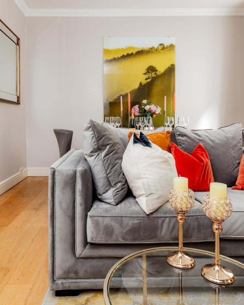 Revamped & Luxxe For Covent Garden Lovers! Adorable City Home For Families & Friends London Luaran gambar
